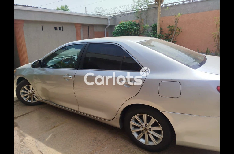 2014 TOYOTA CAMRY XLE for sale in Kaduna, Kaduna - photo 6 of 7