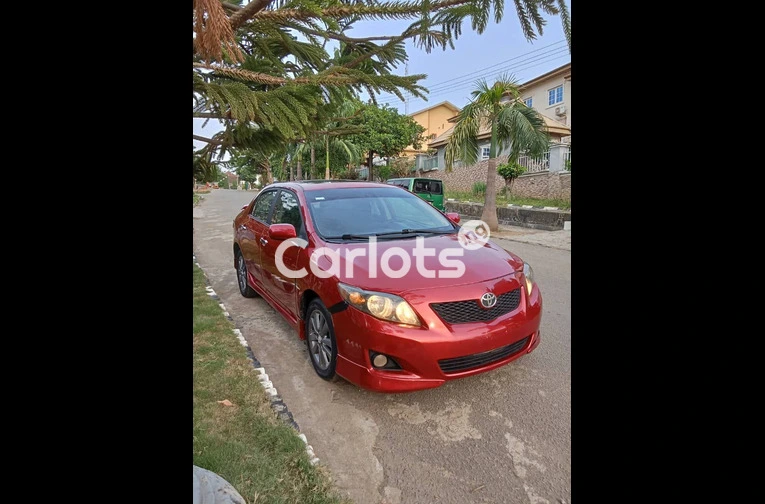 Nigerian Used 2010 TOYOTA COROLLA S for sale in Abuja, FCT - photo 2 of 7