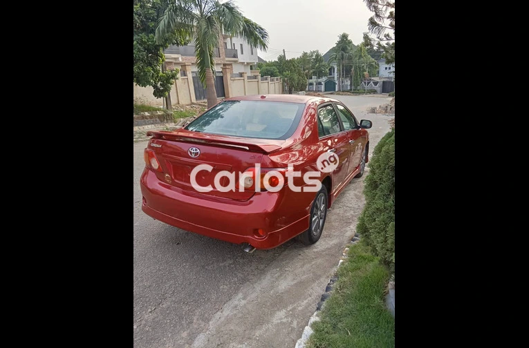 Nigerian Used 2010 TOYOTA COROLLA S for sale in Abuja, FCT - photo 5 of 7