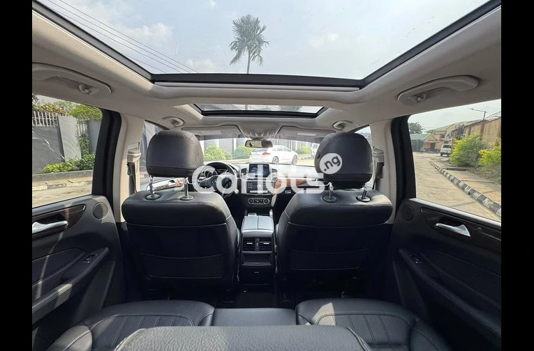 Nigerian Used REGISTERED 2016 MERCEDES-BENZ GLE350 for sale in Lekki, Lagos - thumbnail 5