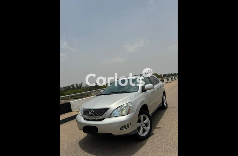 Nigerian Used TOKS STANDARD FIRST BODY 2007 LEXUS RX350 for sale in Abuja, FCT - photo 1 of 6