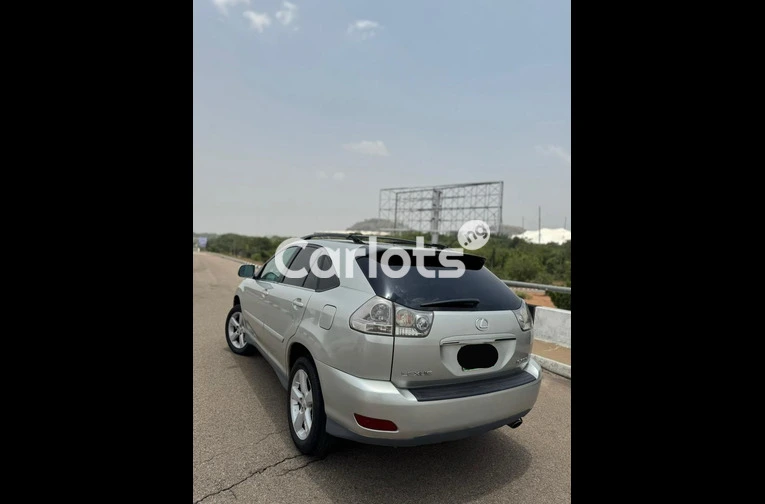 Nigerian Used TOKS STANDARD FIRST BODY 2007 LEXUS RX350 for sale in Abuja, FCT - thumbnail 5