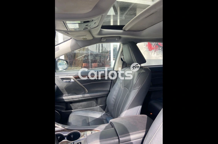 Direct 2019 Lexus RX350 Foreign used for sale in Lekki, Lagos - photo 4 of 7