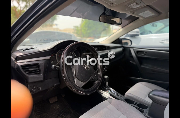 Clean Nigerian used Toyota Corolla 2014 model for sale in Abuja, FCT - photo 4 of 6