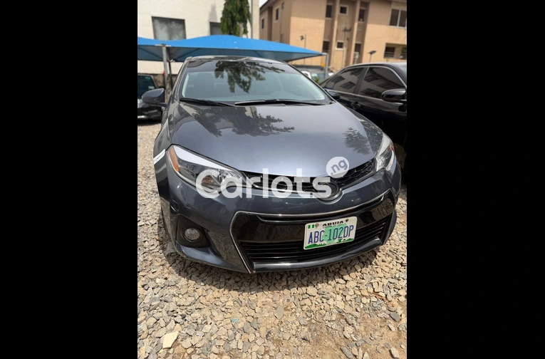 Clean Nigerian used Toyota Corolla 2014 model for sale in Abuja, FCT - thumbnail 6
