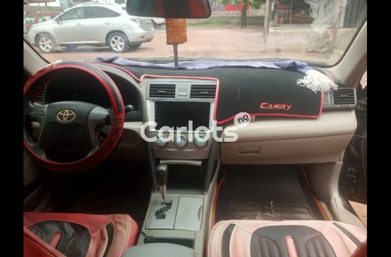 Neatly used 2007 Camry model upgraded to 2010 - 3/6