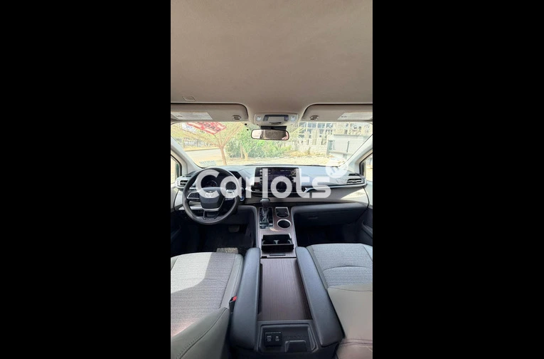 FOREIGN USED 2021 TOYOTA SIENNA HYBRID - 4/7