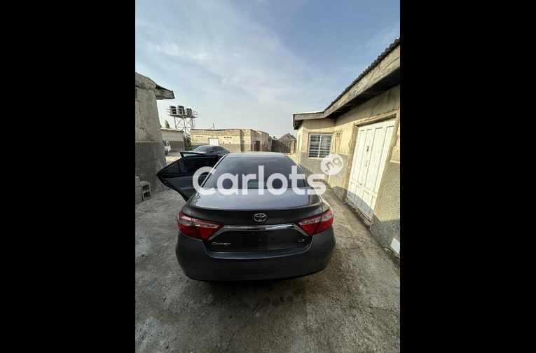 New Entry Foreign used Toyota Camry 2016 model for sale in Minna, Niger - thumbnail 4