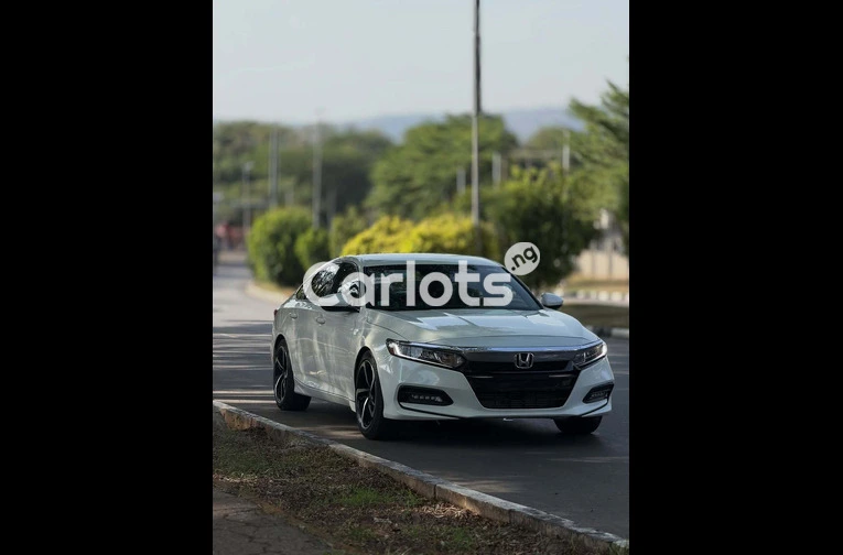 2018 HONDA ACCORD SPORT - 3/7