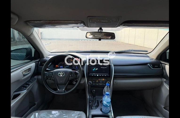 2016 TOYOTA CAMRY LE - 5/7