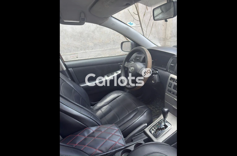 Nigerian Used 2006 Toyota Corolla Hatchback for sale in Rumu-Igbo, Rivers - photo 2 of 7
