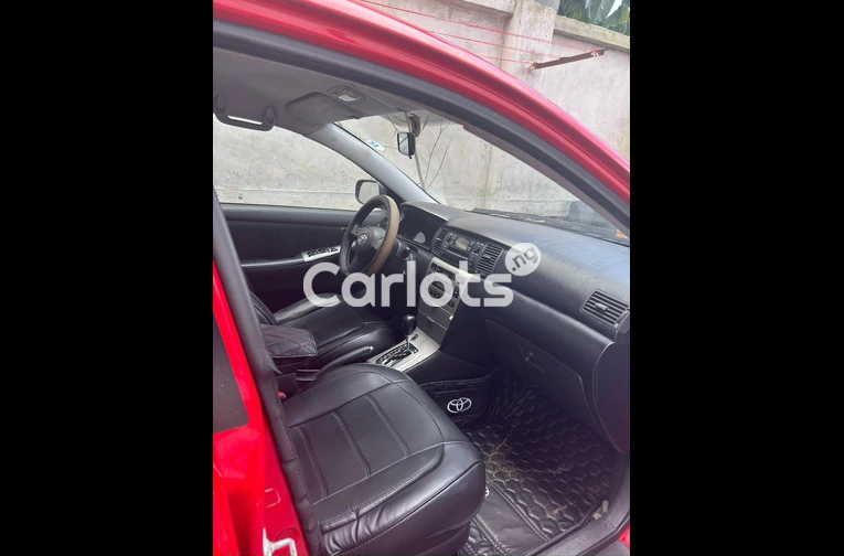 2006 Toyota Corolla Hatchback - 5/7