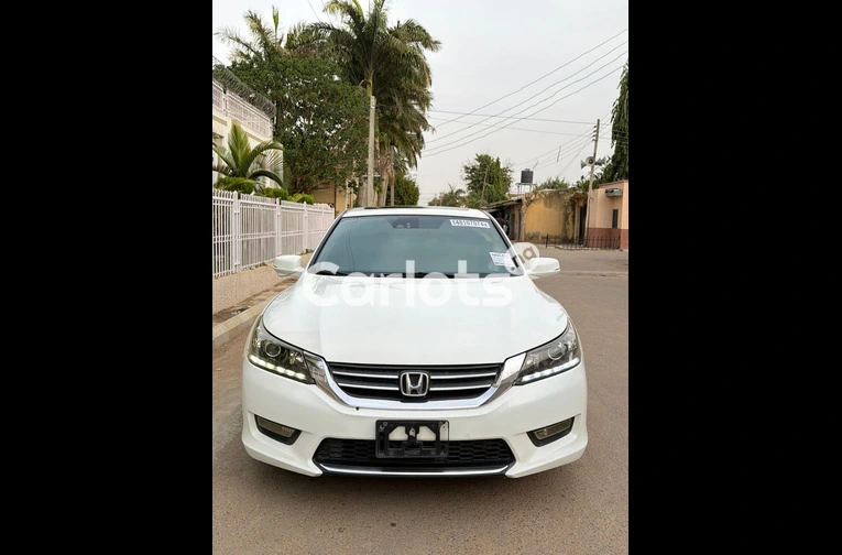 HONDA ACCORD 2013 - 1/7