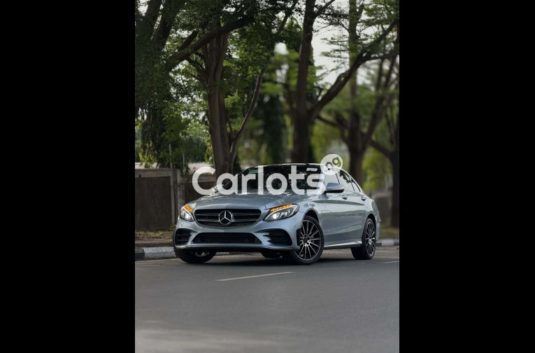 2012 MERCEDES-BENZ C300 - 1/7