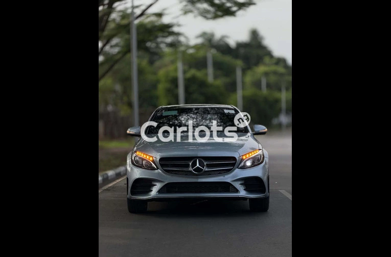 2012 MERCEDES-BENZ C300 - 2/7