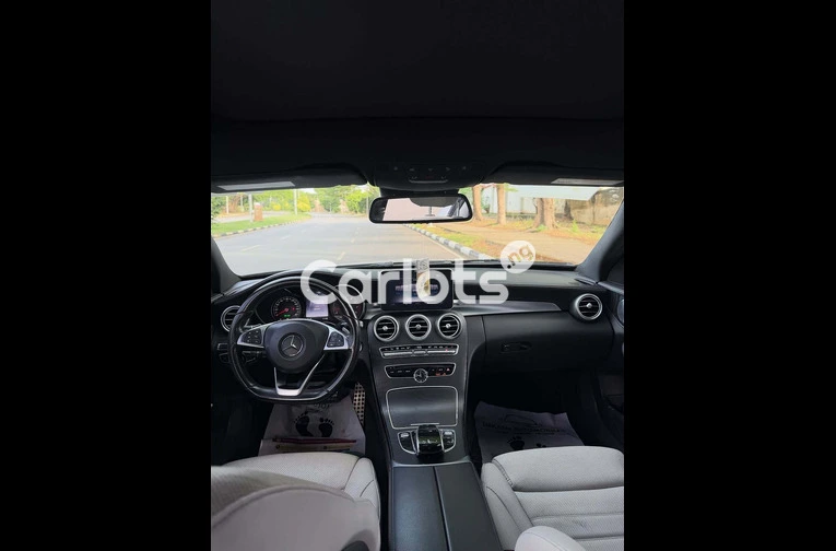 2012 MERCEDES-BENZ C300 - 5/7
