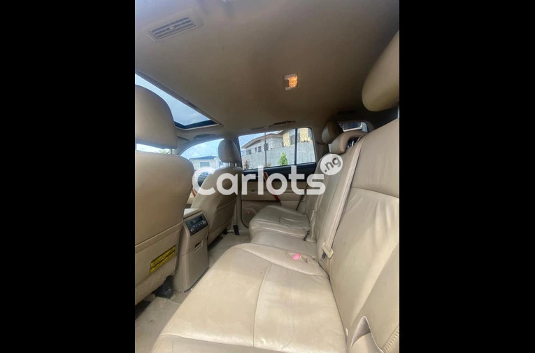 PURE FIRST BODY 2010 TOYOTA HIGHLANDER LIMITED - 3/7