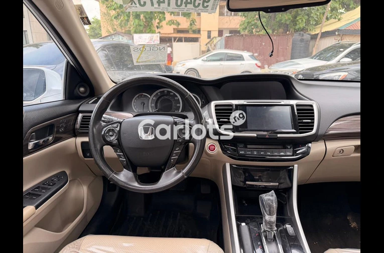 2017 HONDA ACCORD EXL V4 - 2/7