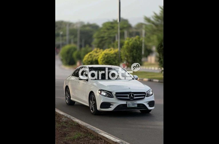 Foreign Used 2016 MERCEDES-BENZ E300 for sale in Asokoro, FCT - photo 3 of 7
