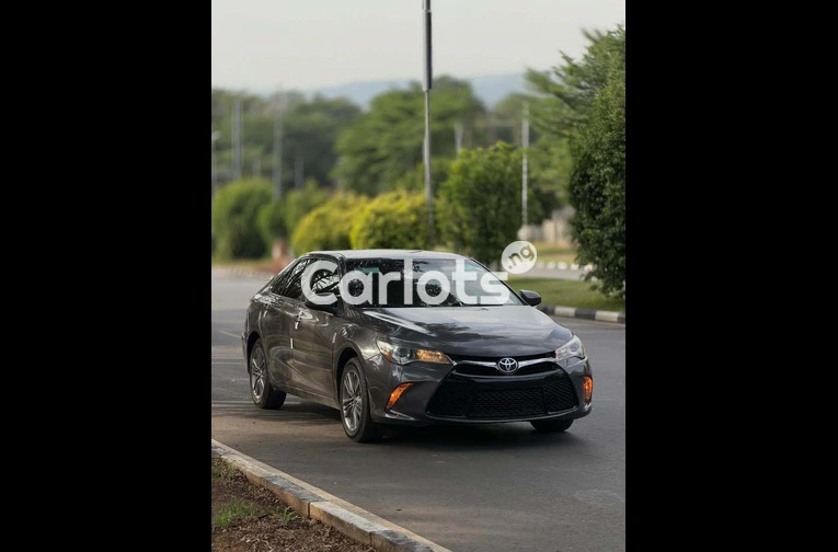 2017 TOYOTA CAMRY for sale in Asokoro, FCT - thumbnail 3
