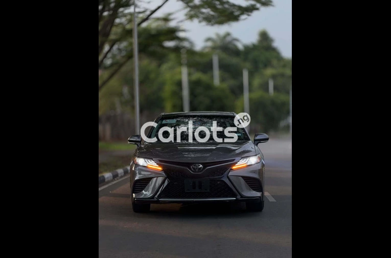 2018 TOYOTA CAMRY XSE for sale in Asokoro, FCT - thumbnail 2