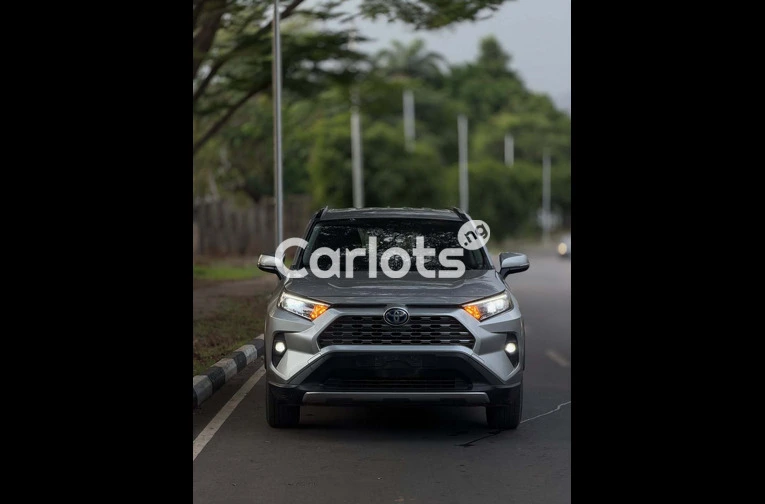 Foreign Used 2022 TOYOTA RAV4 HYBRID - 2/7