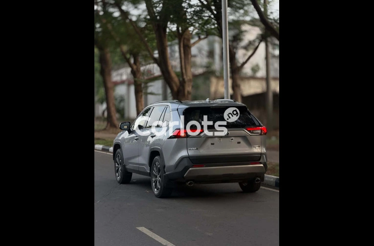 Foreign Used 2022 TOYOTA RAV4 HYBRID - 7/7