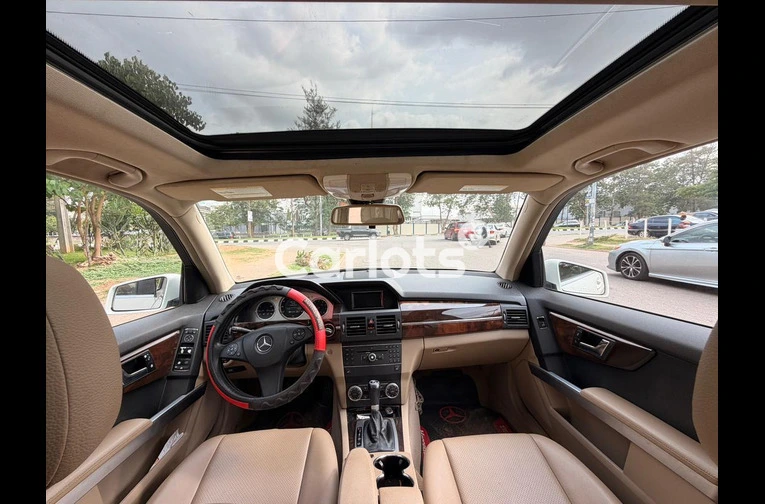 2010 MERCEDES BENZ GLK 350 - 3/7
