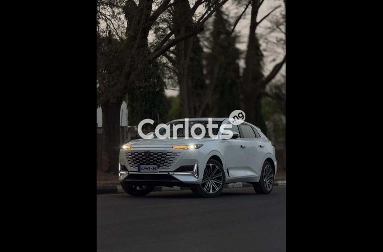 Brand New 2025 CHANGAN UNI-K - 1/7
