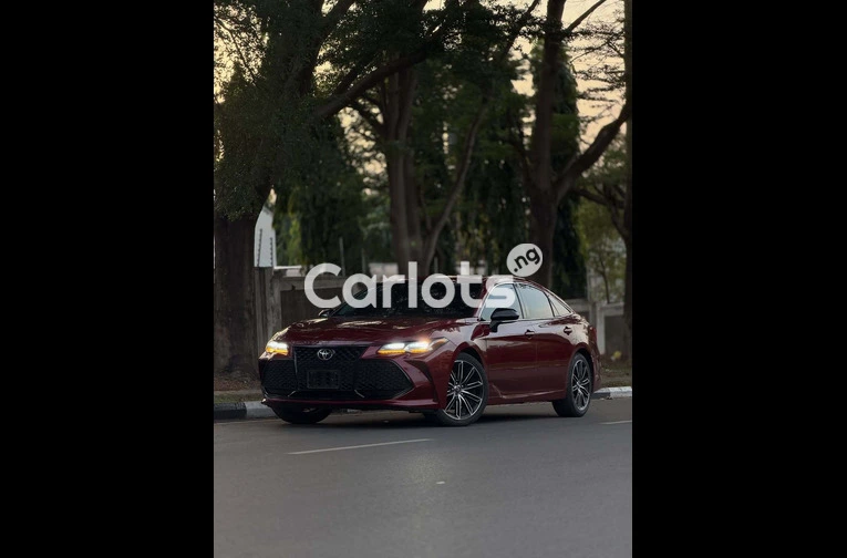 2018 Toyota Avalon Touring