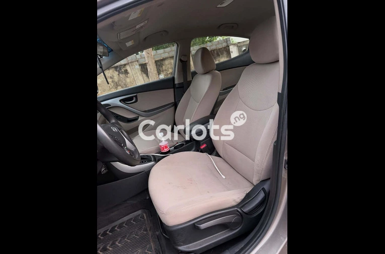 2014 HYUNDAI ELANTRA - 6/7