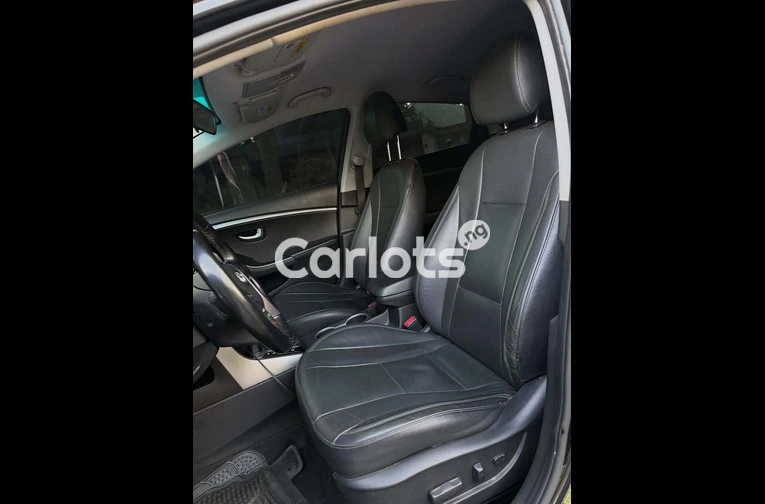 Foreign Used 2016 HYUNDAI ELANTRA GT for sale in Asokoro, Abuja - photo 6 of 7