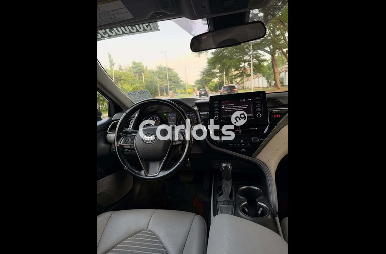 2022 TOYOTA CAMRY SE for sale in Asokoro, FCT - thumbnail 4