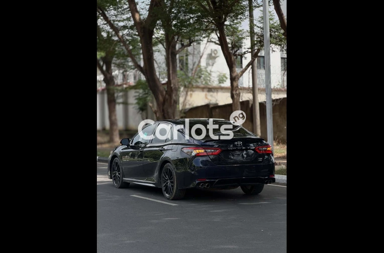 Clean 2021 Toyota Camry AWD - 7/7