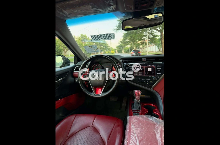 Foreign Used 2018 Toyota Camry XSE for sale in Asokoro, FCT - photo 4 of 7