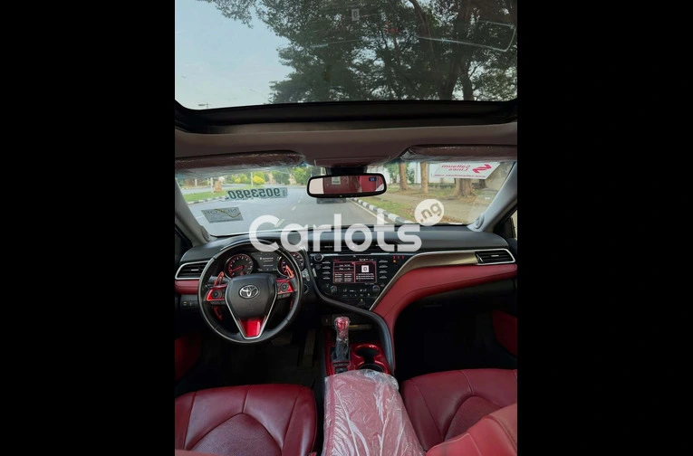 Foreign Used 2018 Toyota Camry XSE for sale in Asokoro, FCT - thumbnail 5
