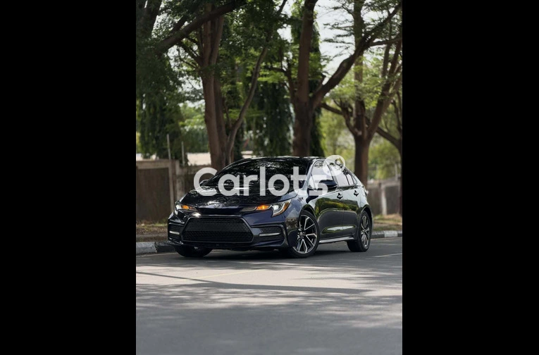 2020 TOYOTA COROLLA XSE - 1/7