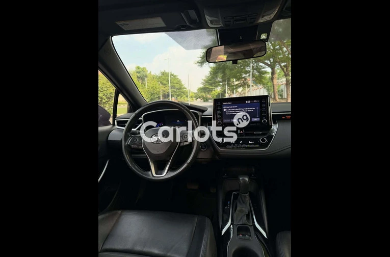 Foreign Used 2020 TOYOTA COROLLA XSE for sale in Asokoro, FCT - thumbnail 4