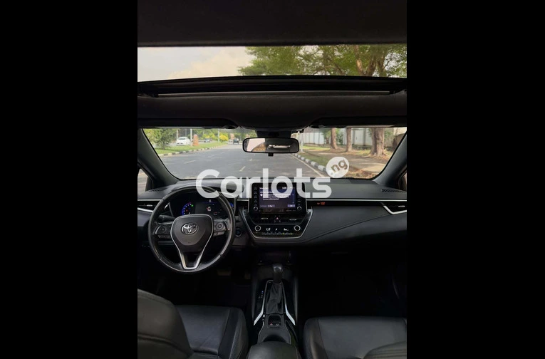 Foreign Used 2020 TOYOTA COROLLA XSE for sale in Asokoro, FCT - photo 5 of 7