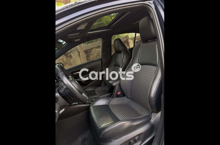 2020 TOYOTA COROLLA XSE - 6/7
