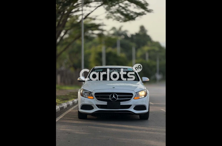 2015 MERCEDES-BENZ C300 - 4/7