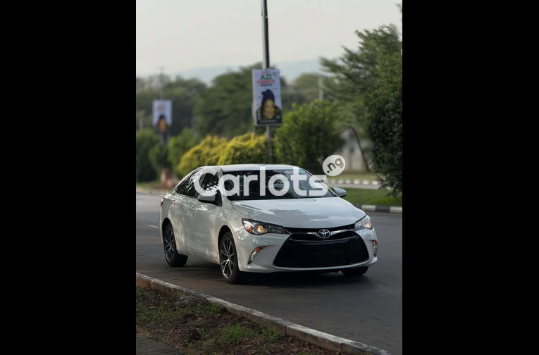 2017 TOYOTA CAMRY XSE for sale in Asokoro, FCT - photo 3 of 7
