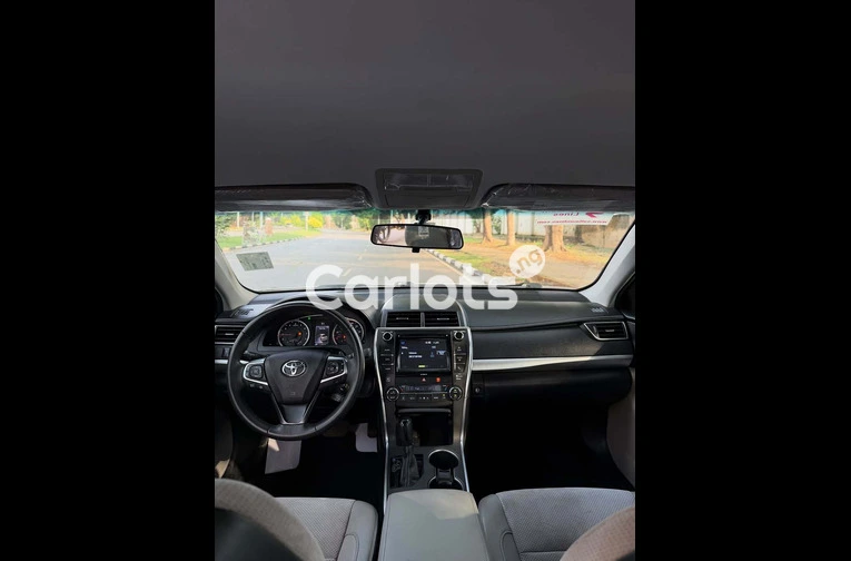 2017 TOYOTA CAMRY XSE for sale in Asokoro, FCT - thumbnail 5
