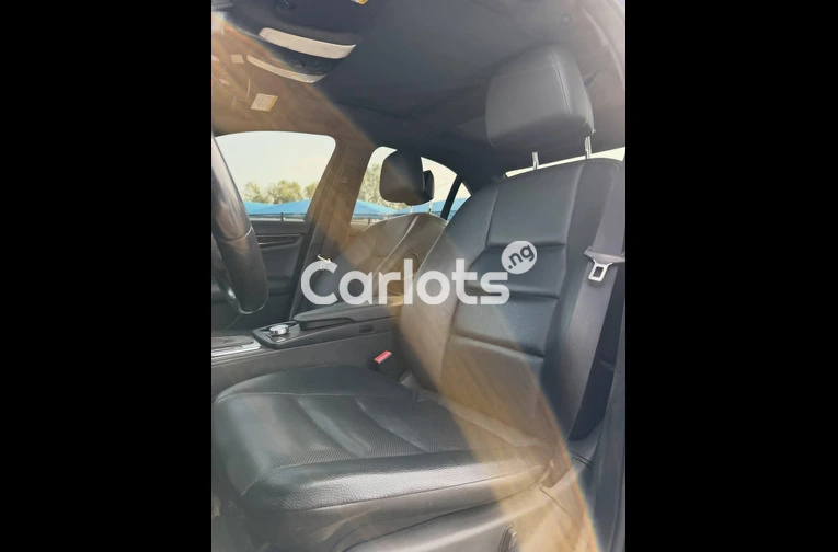 Foreign Used 2012 Mercedes Benz C350 for sale in Abuja, FCT - photo 4 of 6
