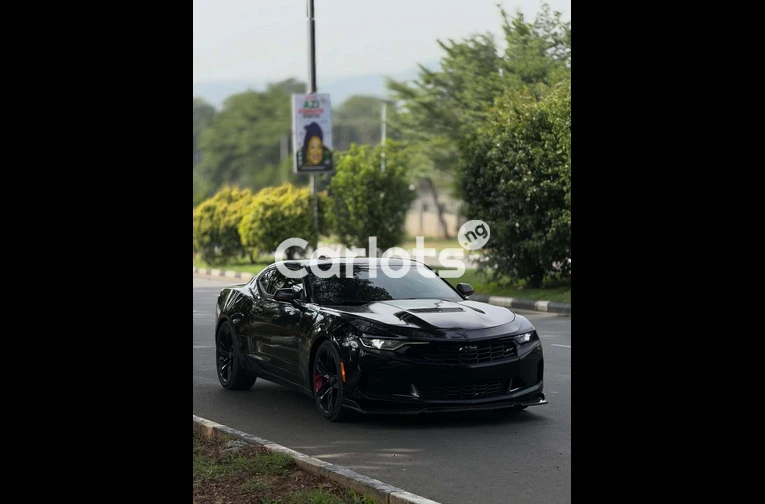 2021 CHEVROLET CAMARO RS - 3/7
