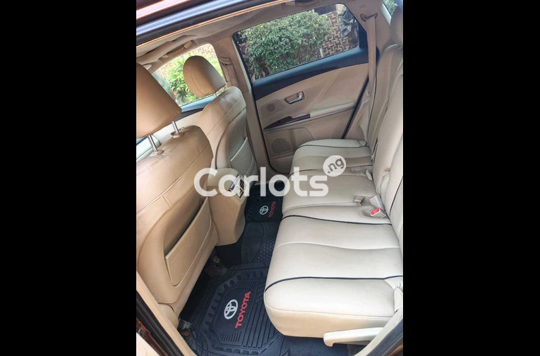 2012 Toyota Venza for sale in Abuja, FCT - photo 4 of 5