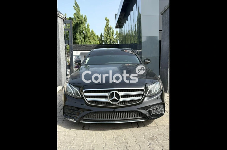 Locally used 2018 MERCEDES BENZ E300 - 4