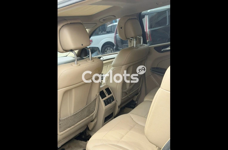 FOREIGN USED 2014 MERCEDES BENZ GL450 4MATIC FULL OPTION - 5/7