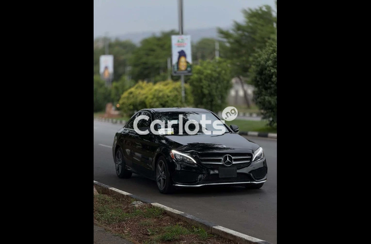 Foreign Used 2015 MERCEDES-BENZ C300 for sale in Asokoro, FCT - photo 3 of 7