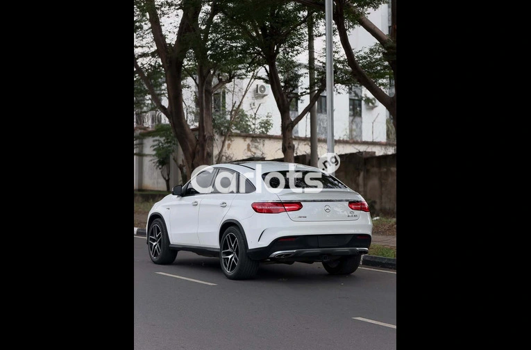 Foreign Used 2017 MERCEDES-BENZ GLE43 COUPE for sale in Asokoro, FCT - thumbnail 7